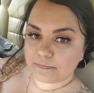 Meet your Posher, Rosalinda